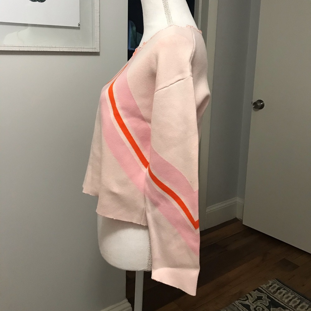 Cropped Sweater - Picture 5 of 7